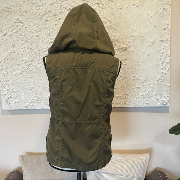 J Crew Women's Classic Twill Chino Military Cargo Vest Stow Hoodie Green Sz XS - Picture 5 of 9